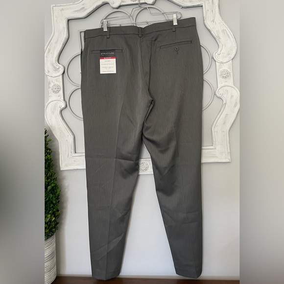 NWT Men’s Structure Stretch Slim Fit No iron Slacks Stoney Gray Size 38x30 - Picture 2 of 6